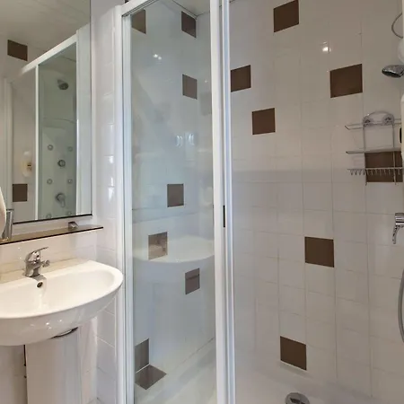Du Parc Hotel 2*