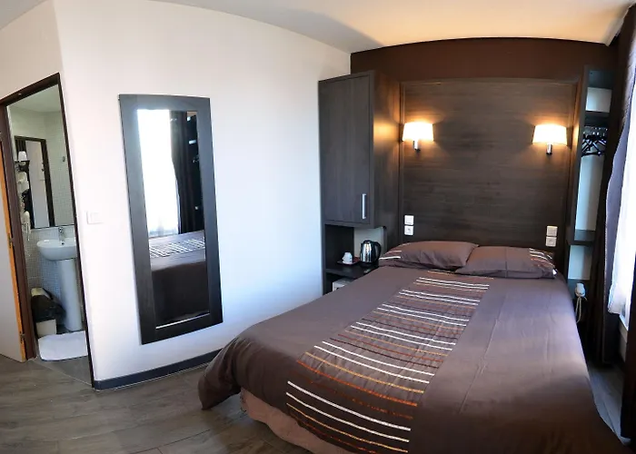 Отель Du Parc Малакоф