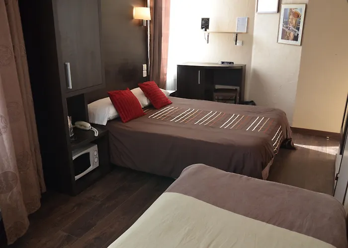 Отель Du Parc 2*